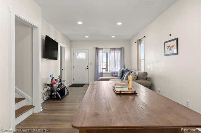 349 Frazier Street, River Rouge, MI 48218