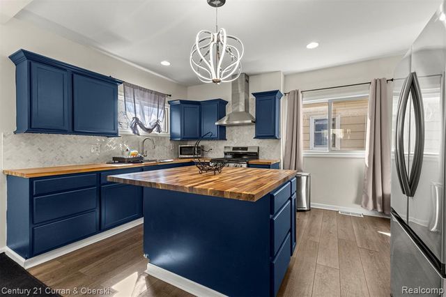 349 Frazier Street, River Rouge, MI 48218