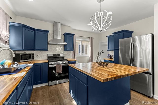 349 Frazier Street, River Rouge, MI 48218