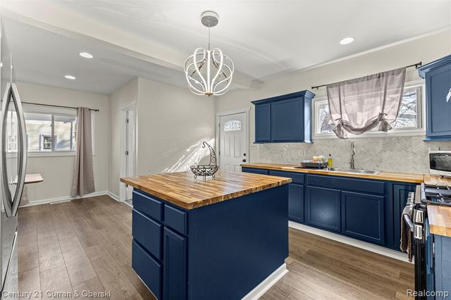 349 Frazier Street, River Rouge, MI 48218