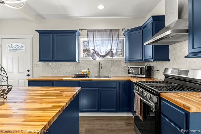 349 Frazier Street, River Rouge, MI 48218