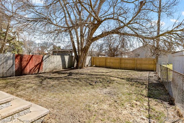 349 Frazier Street, River Rouge, MI 48218