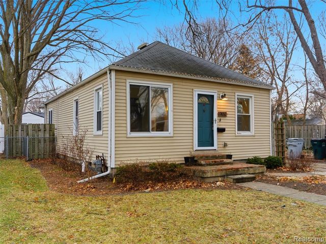 335 E Elza Avenue, Hazel Park, MI 48030