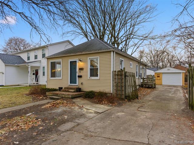 335 E Elza Avenue, Hazel Park, MI 48030