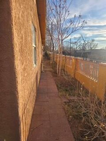 14 Claremont Avenue NW, Albuquerque, NM 87107