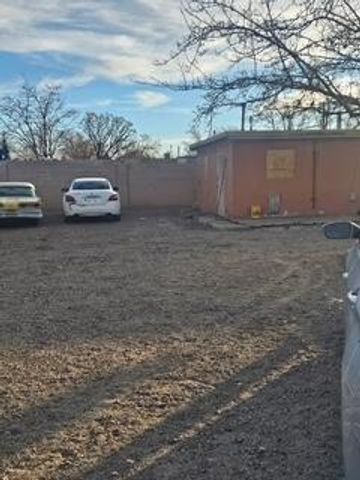 14 Claremont Avenue NW, Albuquerque, NM 87107