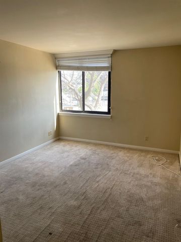 3525 Sage Road 304, Houston, TX 77056