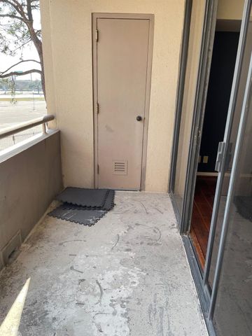 3525 Sage Road 304, Houston, TX 77056