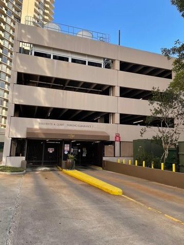 3525 Sage Road 304, Houston, TX 77056