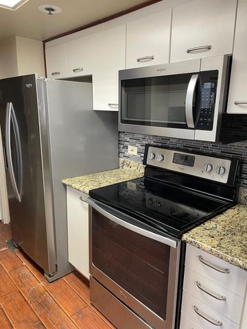 3525 Sage Road 304, Houston, TX 77056