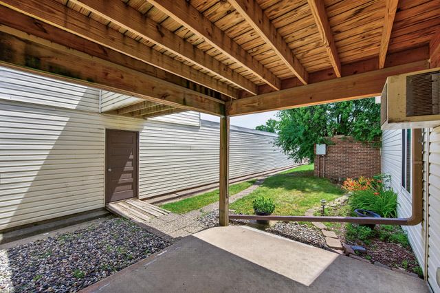 10750 Rockford Road 101, Plymouth, MN 55442