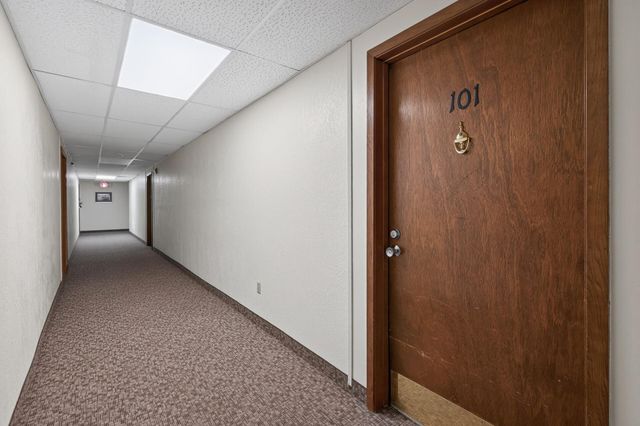 10750 Rockford Road 101, Plymouth, MN 55442