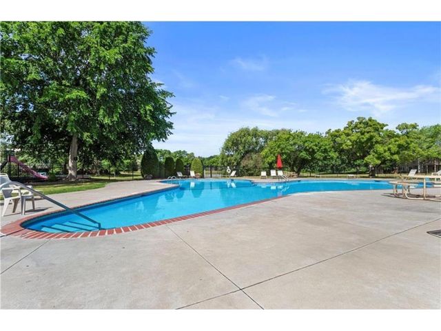 10750 Rockford Road 101, Plymouth, MN 55442