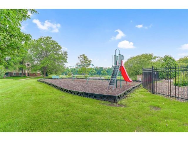 10750 Rockford Road 101, Plymouth, MN 55442