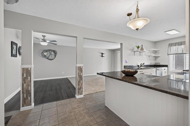 10750 Rockford Road 101, Plymouth, MN 55442