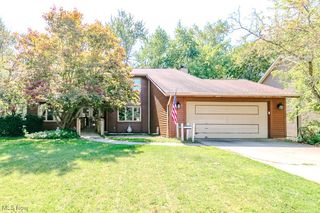 6464 Woodhawk Drive, Mayfield Heights, OH 44124