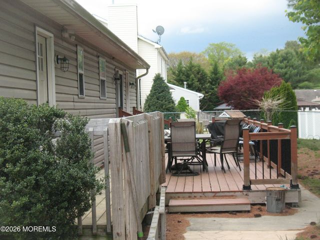 1033 3rd Avenue, Toms River, NJ 08757