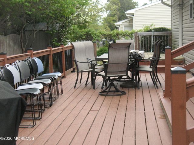 1033 3rd Avenue, Toms River, NJ 08757