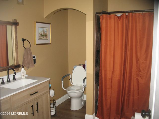1033 3rd Avenue, Toms River, NJ 08757