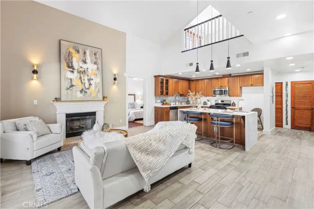 142 N Vermont ave B, Glendora, CA 91741