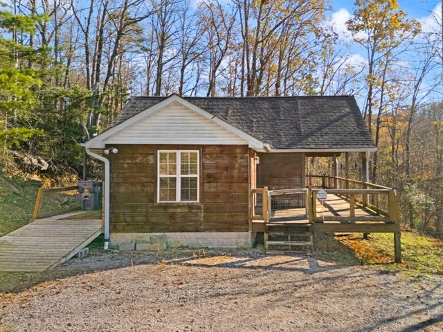 65 Maple Drive, Burnside, KY 42519