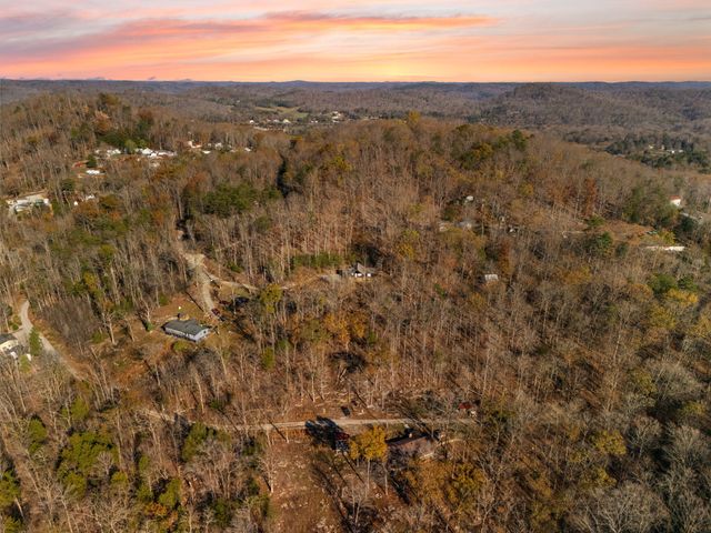 65 Maple Drive, Burnside, KY 42519