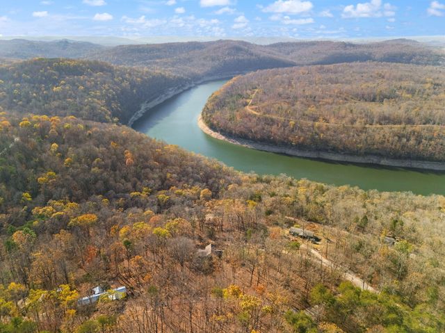 65 Maple Drive, Burnside, KY 42519