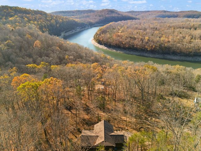 65 Maple Drive, Burnside, KY 42519