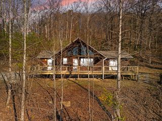 65 Maple Drive, Burnside, KY 42519