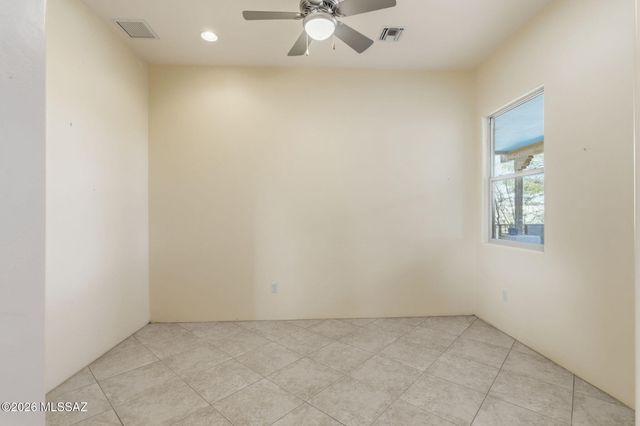 13430 S Taurus Place, Vail, AZ 85641