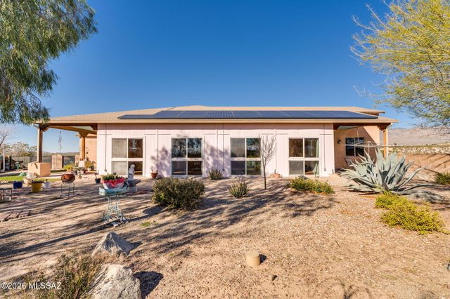 13430 S Taurus Place, Vail, AZ 85641