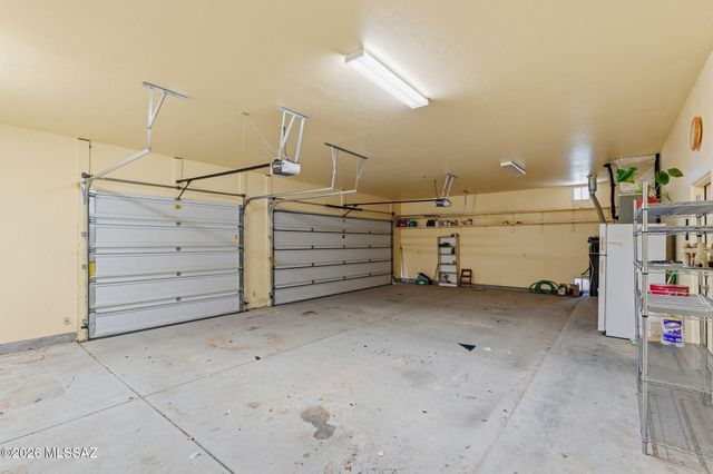 13430 S Taurus Place, Vail, AZ 85641