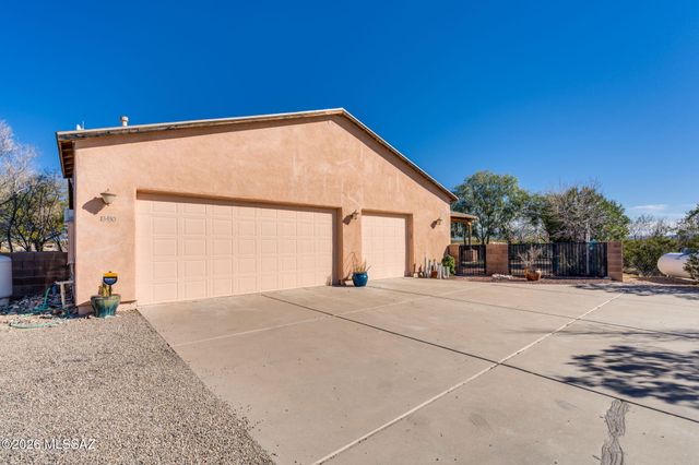 13430 S Taurus Place, Vail, AZ 85641