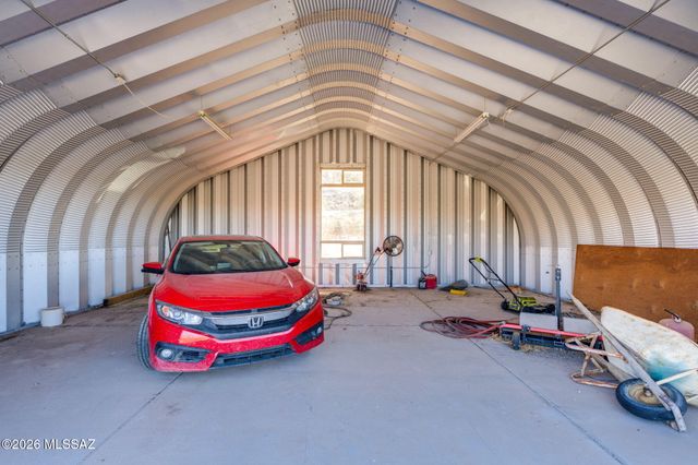 13430 S Taurus Place, Vail, AZ 85641