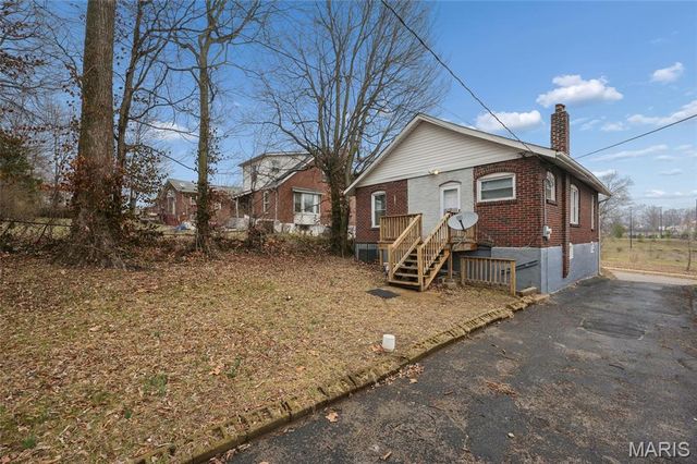 3807 Manola Avenue, Pine Lawn, MO 63121