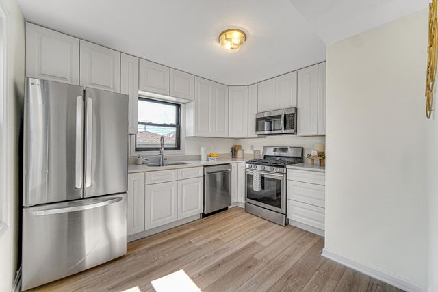 518 Rutledge Street, Gary, IN 46404
