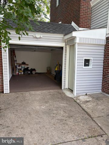 7803 ARGUS RD, Philadelphia, PA 19150