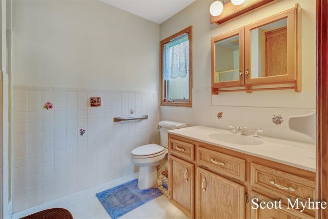2250 Barry Street, Hudsonville, MI 49426