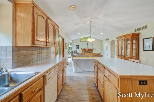 2250 Barry Street, Hudsonville, MI 49426