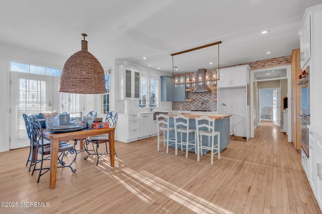 21 Old Queens Court, Eatontown, NJ 07724