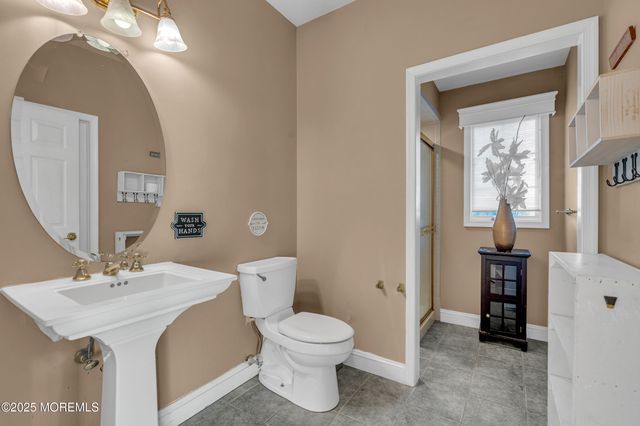 21 Old Queens Court, Eatontown, NJ 07724