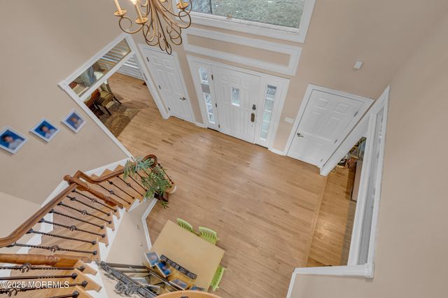 21 Old Queens Court, Eatontown, NJ 07724