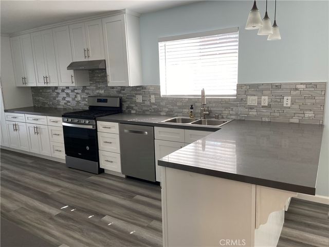 7711 Van Noord Avenue, North Hollywood, CA 91605