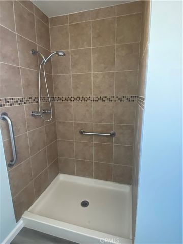 7711 Van Noord Avenue, North Hollywood, CA 91605