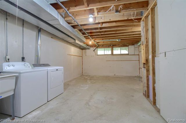 38351 Warner Farms Drive, Westland, MI 48185