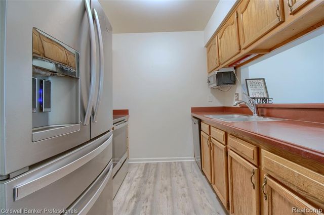 38351 Warner Farms Drive, Westland, MI 48185