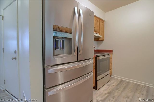 38351 Warner Farms Drive, Westland, MI 48185