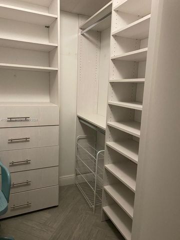 1900 N Bayshore Dr 2314, Miami, FL 33132