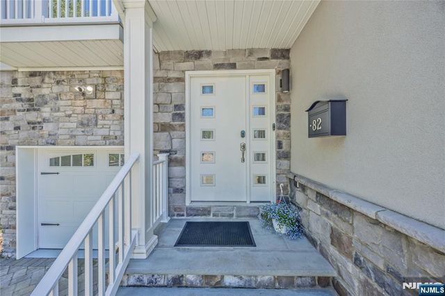 82 Monroe Avenue, Cresskill, NJ 07626