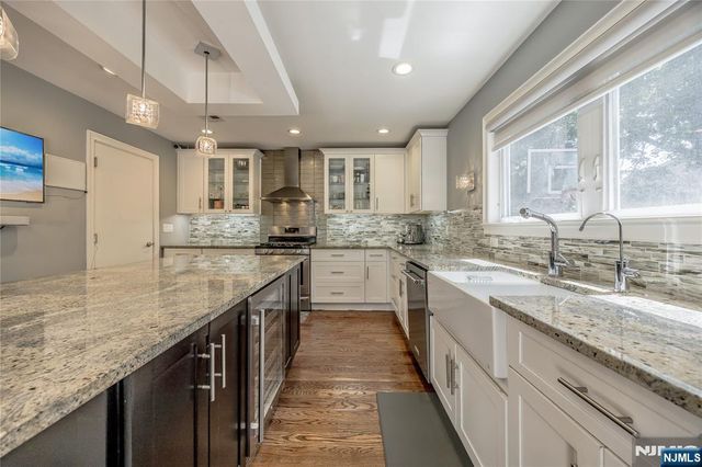 82 Monroe Avenue, Cresskill, NJ 07626